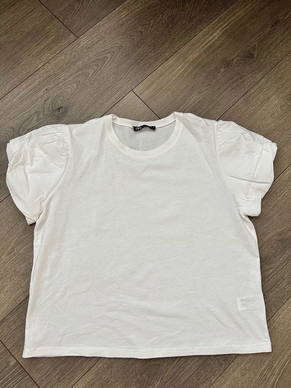 NWOT Zara Woven Puff Sleeve Crewneck Tshirt Top - White Small